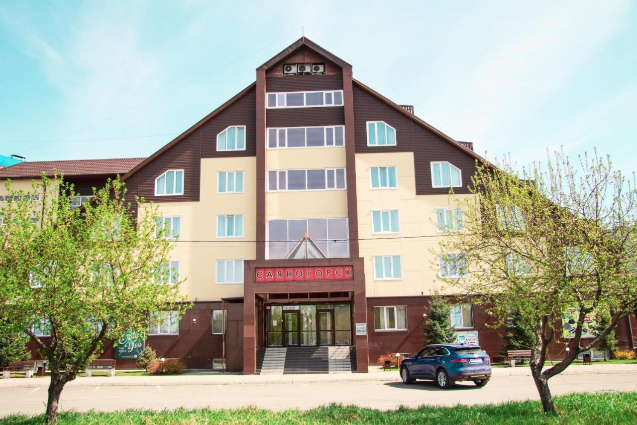 Sayanogorsk Hotel Dış mekan fotoğraf