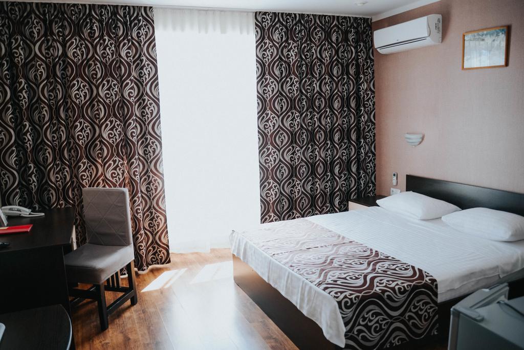 Sayanogorsk Hotel Dış mekan fotoğraf