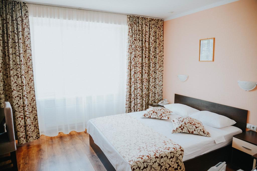 Sayanogorsk Hotel Dış mekan fotoğraf